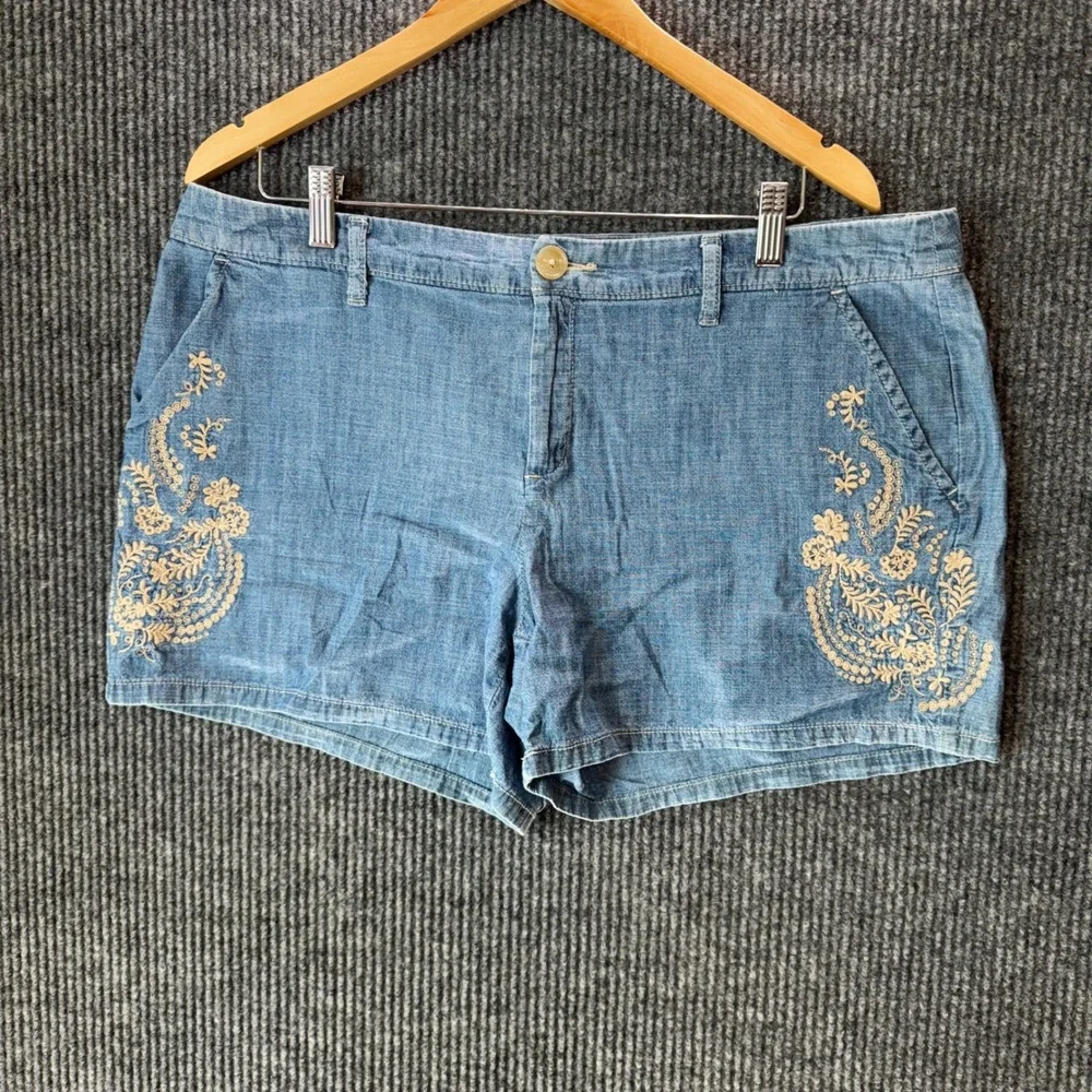 Vintage Liz Claiborne Denim Shorts Size 14 Floral Embroidered Boho Y2K High Rise